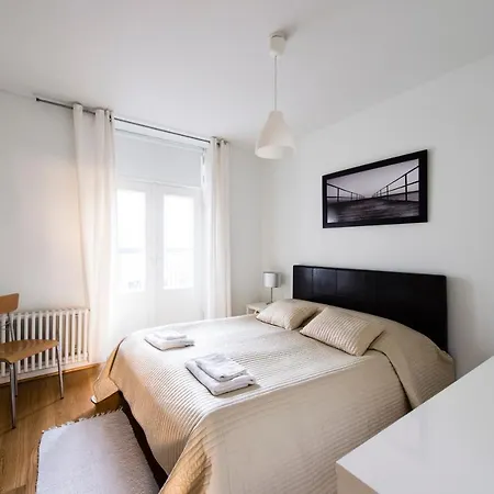 Aalto Toeoeloe Apartament Helsinki